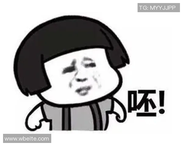 足球球星表情包大集合：搞笑瞬间与经典动作让你笑翻天